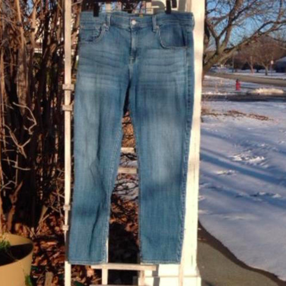7 For All Mankind The Relaxed Skinny Retro Inspired Jeans - Picture 3 of 8